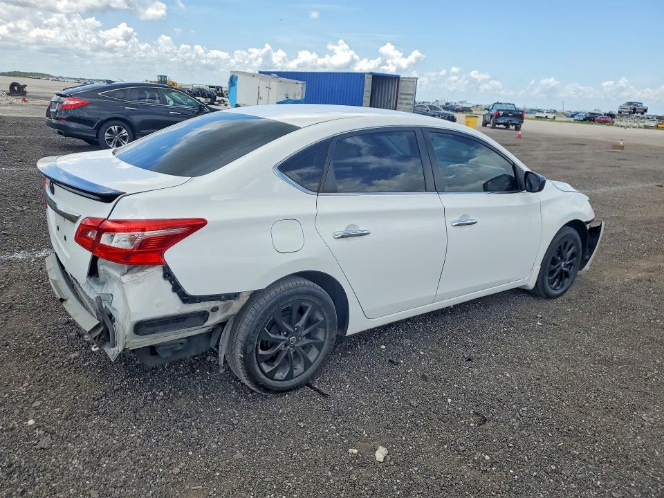Продаж на аукціоні авто 2018 Nissan Sentra, vin: 3N1AB7AP3JY232637, номер лоту: 54053906