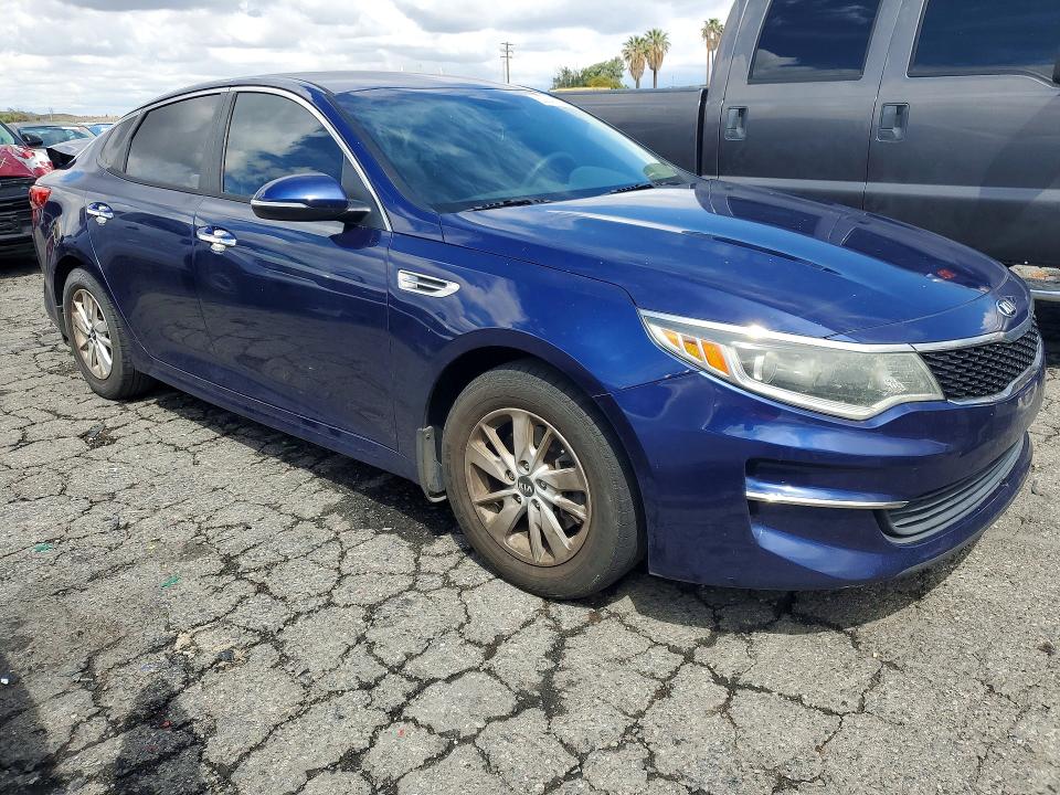 2017 Kia Optima მანქანა იყიდება აუქციონზე, vin: 5XXGT4L32HG125739, აუქციონის ნომერი: 52041366