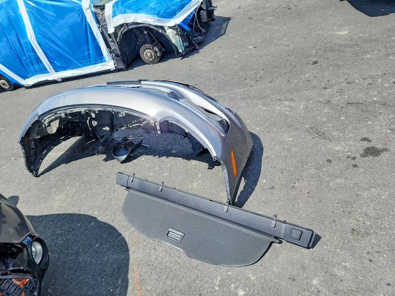 54527656 :رقم المزاد ، WP1AA2A23GKA15246 vin ، 2016 Porsche Cayenne مزاد بيع