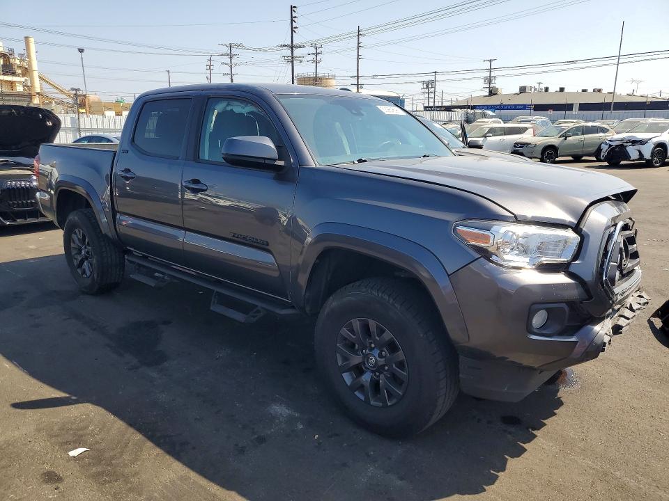 53984596 :رقم المزاد ، 5TFAZ5CNXMX103695 vin ، 2021 Toyota Tacoma مزاد بيع