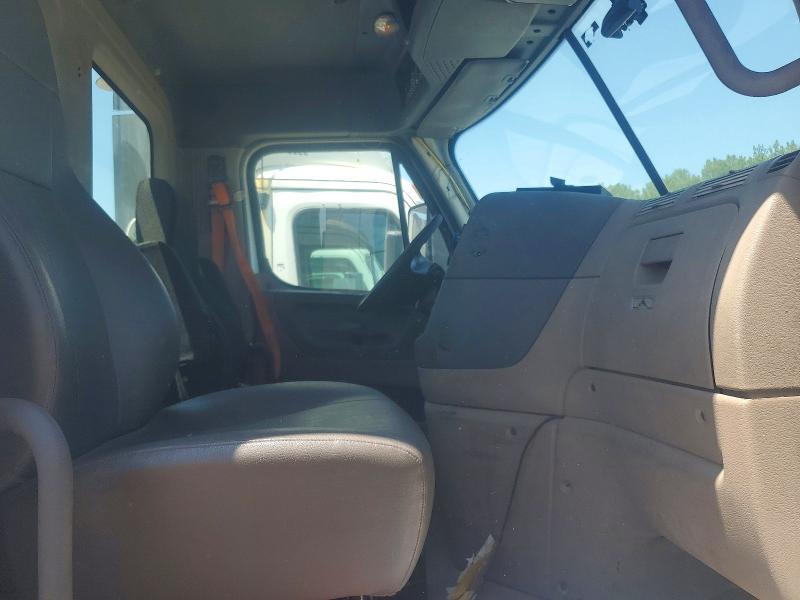 Продаж на аукціоні авто 2016 Freightliner Cascadia 113, vin: 3AKBGADV3GSHB2460, номер лоту: 54531676