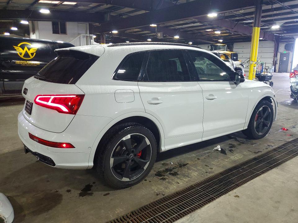 2020 Audi Sq5 მანქანა იყიდება აუქციონზე, vin: WA1C4AFY4L2100352, აუქციონის ნომერი: 53995966