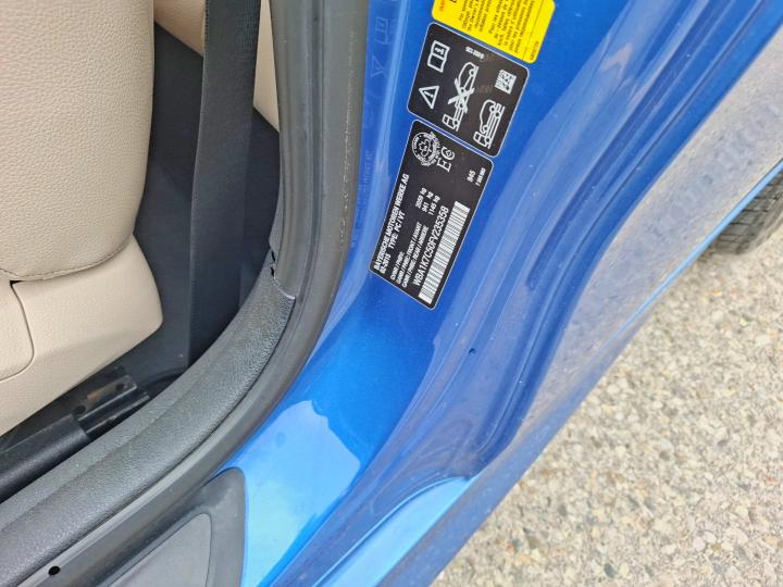 55233256 :رقم المزاد ، WBA1K7C50FV235358 vin ، 2015 Bmw 228 مزاد بيع