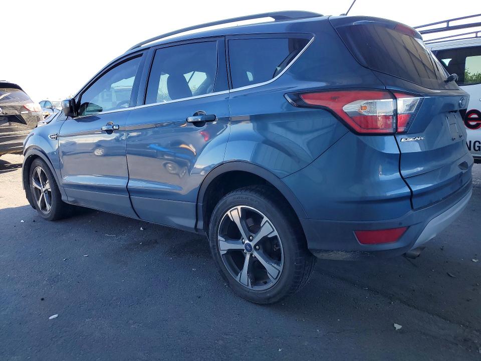 54709356 :رقم المزاد ، 1FMCU9HDXJUB15000 vin ، 2018 Ford Escape مزاد بيع