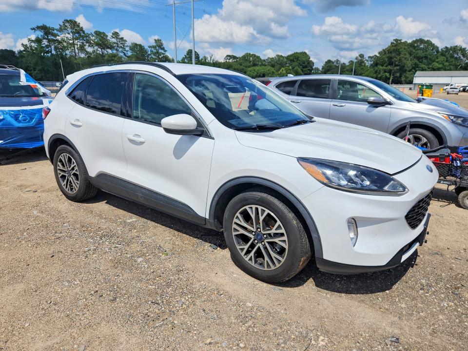 2020 Ford Escape მანქანა იყიდება აუქციონზე, vin: 1FMCU0H6XLUB24943, აუქციონის ნომერი: 54848926