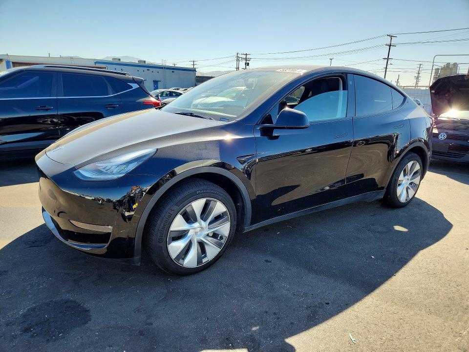 53276686 :رقم المزاد ، 7SAYGDEE0PA061595 vin ، 2023 Tesla Model Y مزاد بيع
