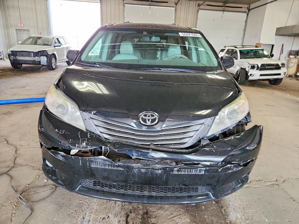 Aukcja sprzedaży 2011 Toyota Sienna, vin: 5TDYK3DC2BS007888, numer aukcji: 55421606