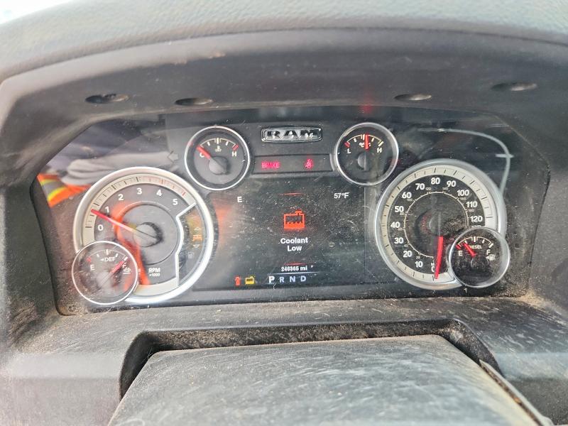 52438406 :رقم المزاد ، 3C6UR5JL3DG615583 vin ، 2013 Ram 2500 مزاد بيع