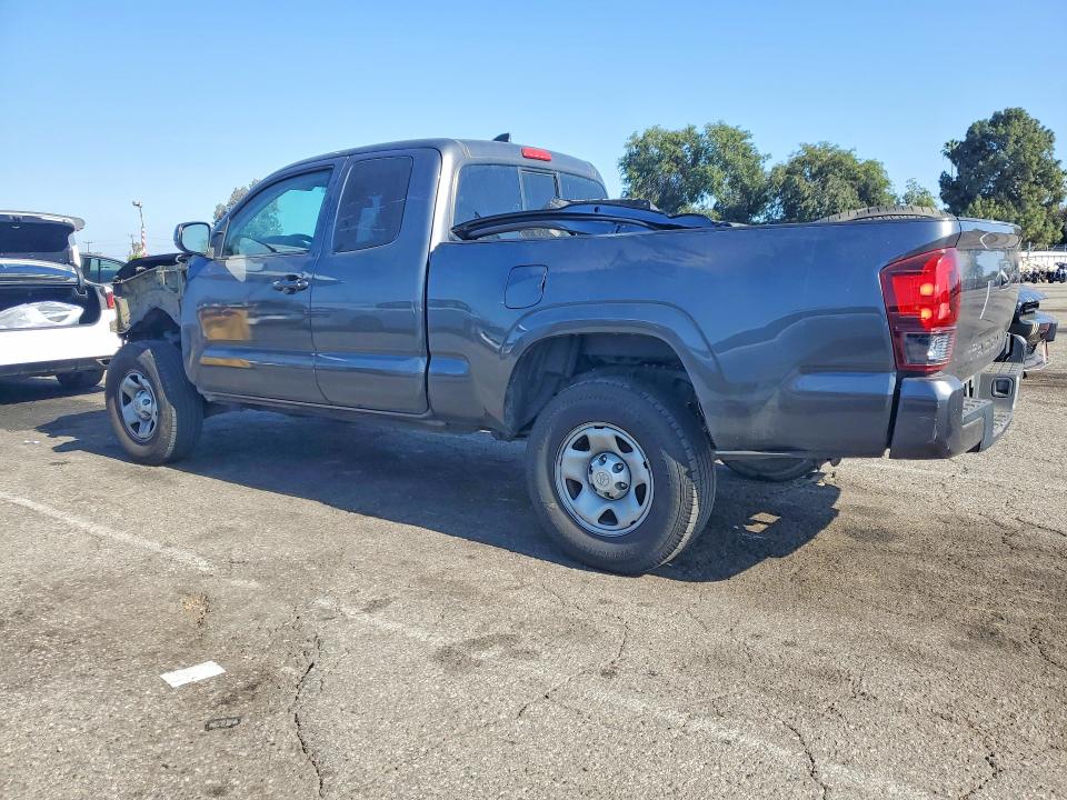 Продажа на аукционе авто 2018 Toyota Tacoma, vin: 5TFRX5GN4JX131555, номер лота: 52364436