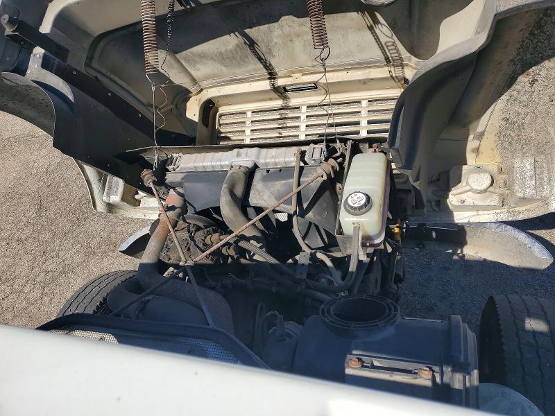 2000 International 4000 მანქანა იყიდება აუქციონზე, vin: 1HTSCAAN8YH242003, აუქციონის ნომერი: 55042076