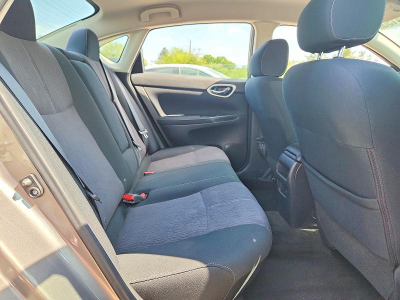 2015 Nissan Sentra მანქანა იყიდება აუქციონზე, vin: 3N1AB7AP1FY340715, აუქციონის ნომერი: 54341506