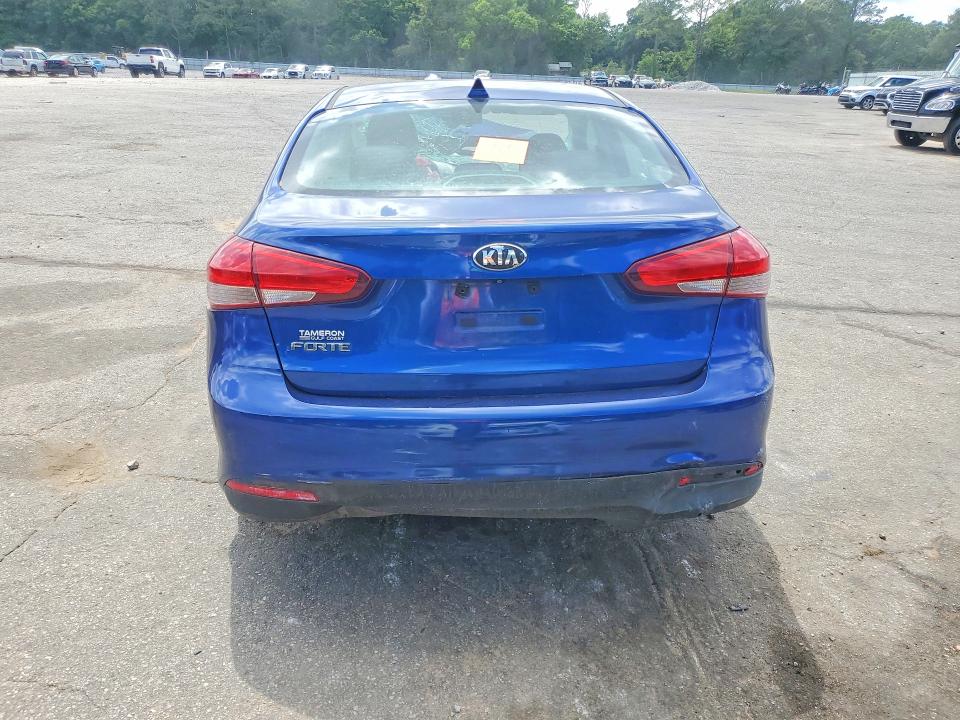 54323356 :رقم المزاد ، 3KPFL4A71JE193157 vin ، 2018 Kia Forte مزاد بيع