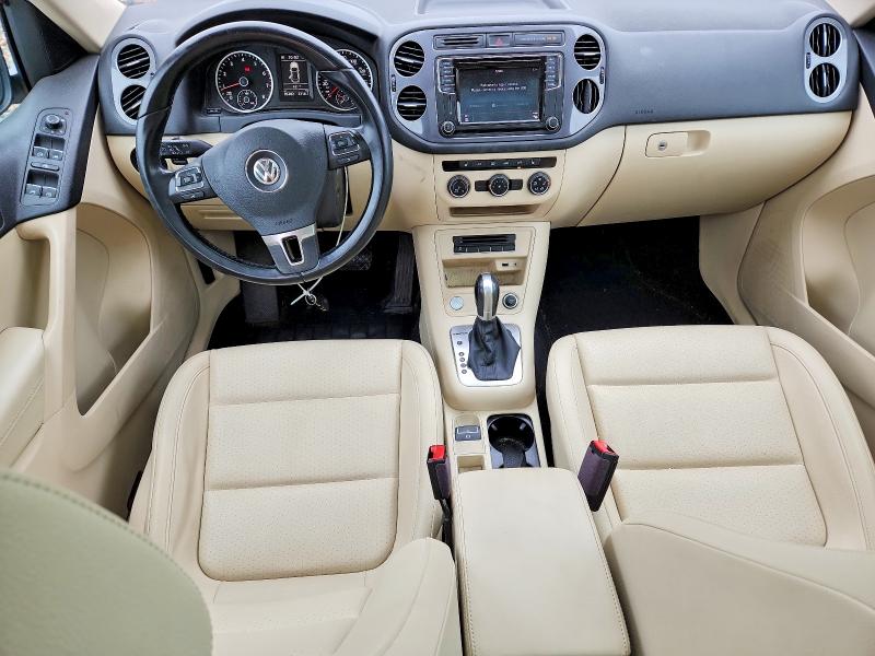 54770216 :رقم المزاد ، WVGSV7AX7HK005528 vin ، 2017 Volkswagen Tiguan مزاد بيع