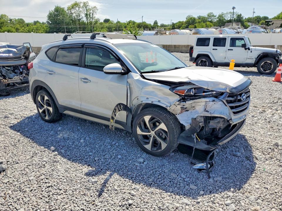54657566 :رقم المزاد ، KM8J3CA27HU270291 vin ، 2017 Hyundai Tucson مزاد بيع