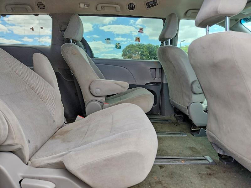 Продаж на аукціоні авто 2017 Toyota Sienna, vin: 5TDZZ3DC2HS832676, номер лоту: 55372166
