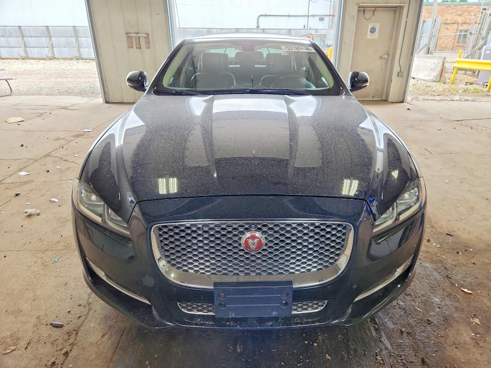 2016 Jaguar Xjl მანქანა იყიდება აუქციონზე, vin: SAJWJ2GD0G8V96171, აუქციონის ნომერი: 53185146