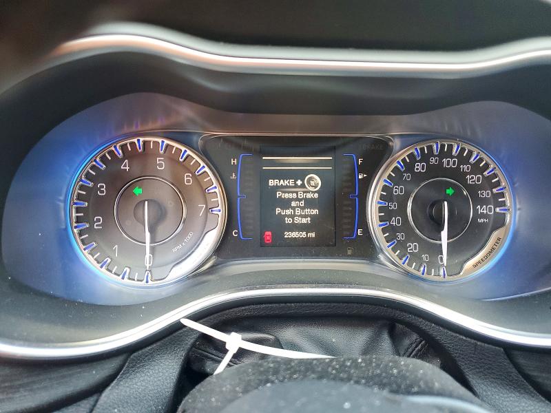 54064456 :رقم المزاد ، 1C3CCCAB2FN611542 vin ، 2015 Chrysler 200 مزاد بيع