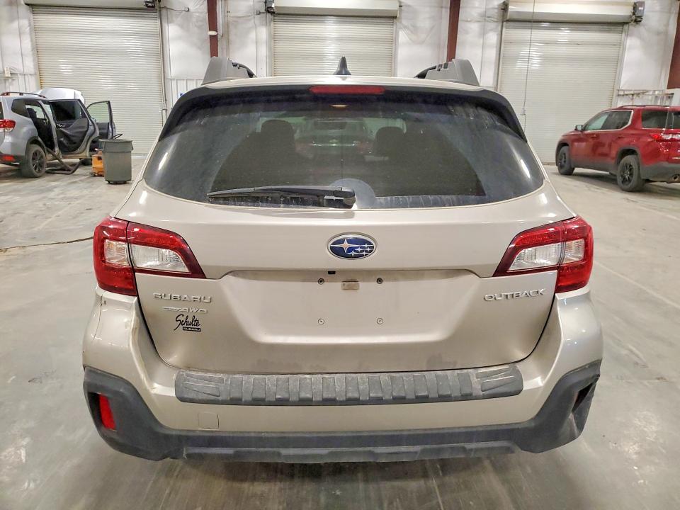 2018 Subaru Outback მანქანა იყიდება აუქციონზე, vin: 4S4BSACC6J3321874, აუქციონის ნომერი: 53454146