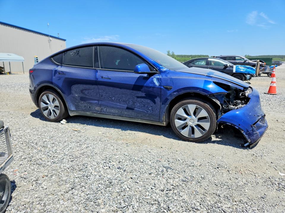 Продажа на аукционе авто 2022 Tesla Model Y, vin: 7SAYGDEE2NA005218, номер лота: 52651026
