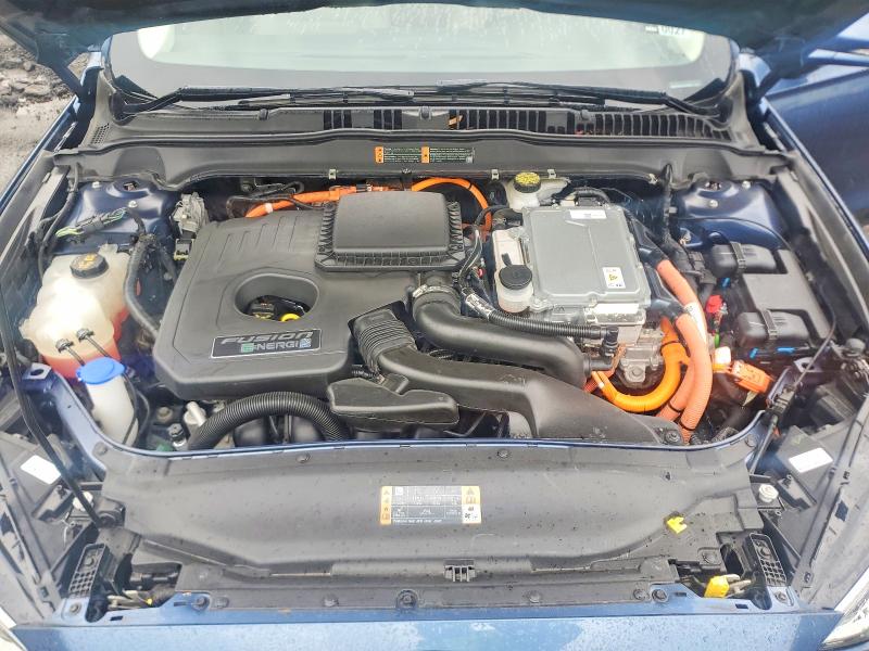 52724076 :رقم المزاد ، 3FA6P0PU2JR196254 vin ، 2018 Ford Fusion مزاد بيع