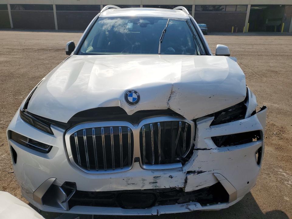 52784606 :رقم المزاد ، 5UX23EM01T9136207 vin ، 2026 Bmw X7 مزاد بيع