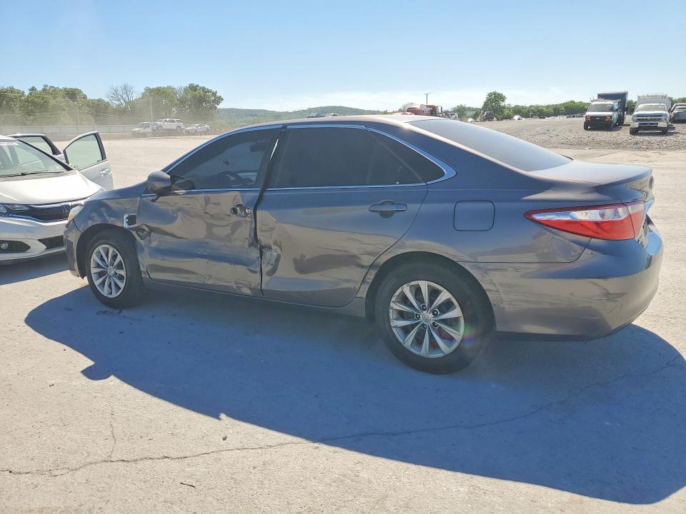 53516856 :رقم المزاد ، 4T1BF1FK7FU003030 vin ، 2015 Toyota Camry مزاد بيع
