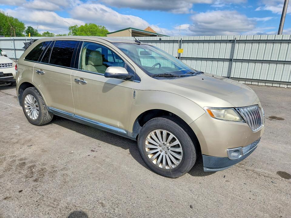 53747946 :رقم المزاد ، 2LMDJ6JK9BBJ20222 vin ، 2011 Lincoln Mkx مزاد بيع