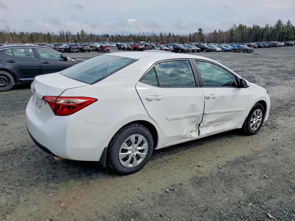 53176866 :رقم المزاد ، 2T1BURHE6JC087332 vin ، 2018 Toyota Corolla مزاد بيع