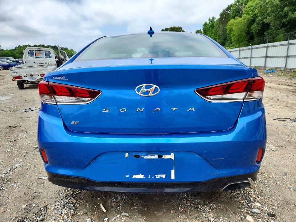 2018 Hyundai Sonata მანქანა იყიდება აუქციონზე, vin: 5NPE24AF6JH615036, აუქციონის ნომერი: 54585316