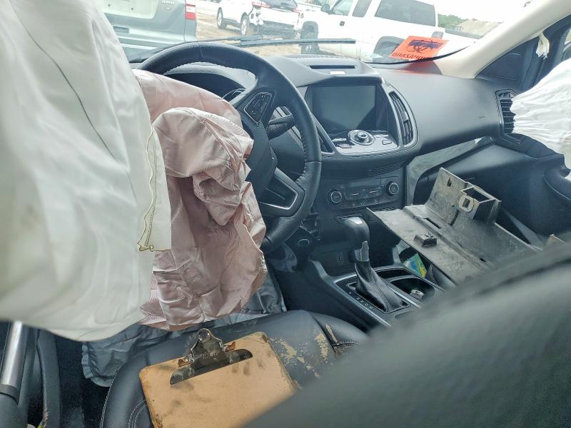 54250596 :رقم المزاد ، 1FMCU9JD4HUB52550 vin ، 2017 Ford Escape مزاد بيع
