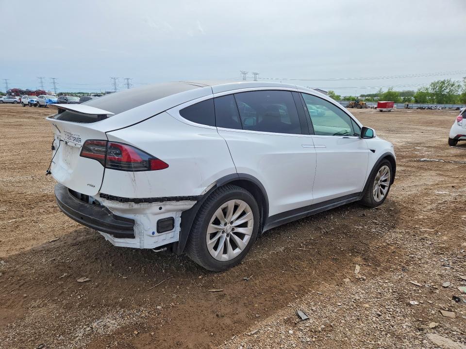 2018 Tesla Model X მანქანა იყიდება აუქციონზე, vin: 5YJXCBE28JF112379, აუქციონის ნომერი: 53929276