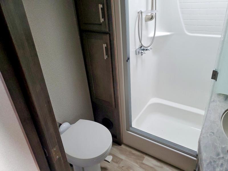 54183346 :رقم المزاد ، 573FS3826L9905072 vin ، 2020 Grand Desi Solitude مزاد بيع