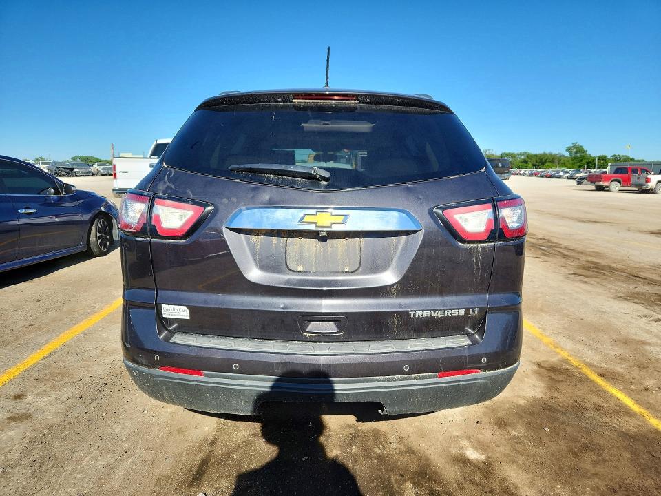 52761566 :رقم المزاد ، 1GNKRGKDXFJ388291 vin ، 2015 Chevrolet Traverse مزاد بيع