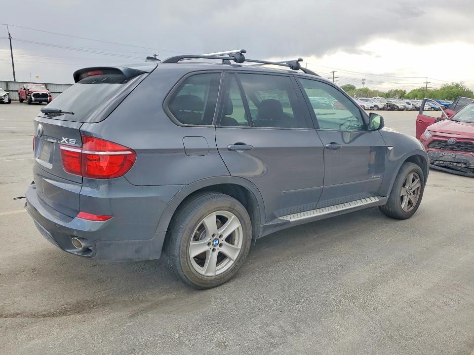 2011 Bmw X5 მანქანა იყიდება აუქციონზე, vin: 5UXZW0C59BL656369, აუქციონის ნომერი: 55582826