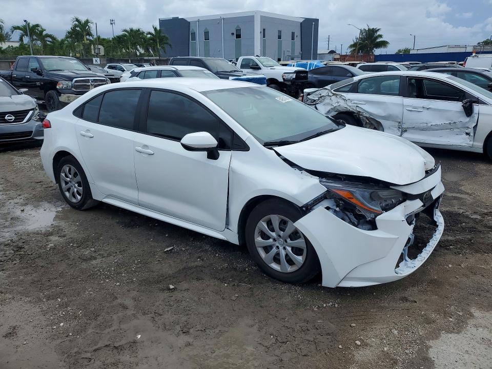 54251096 :رقم المزاد ، 5YFEPMAE1NP275618 vin ، 2022 Toyota Corolla مزاد بيع