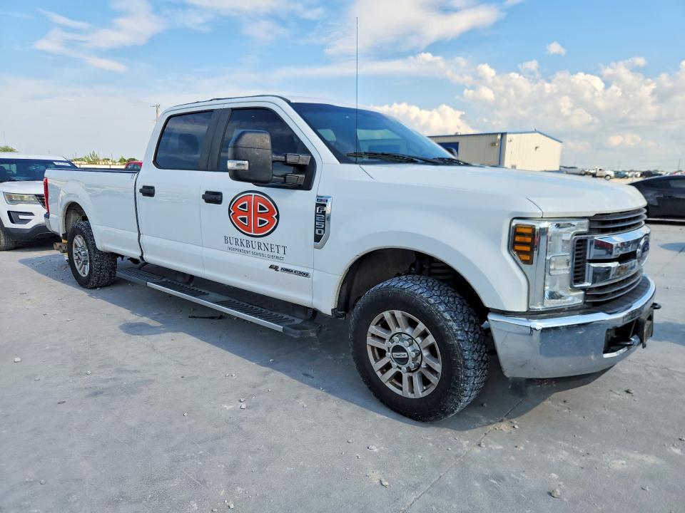 54693686 :رقم المزاد ، 1FT7W2AT6JEB50166 vin ، 2018 Ford F250 مزاد بيع