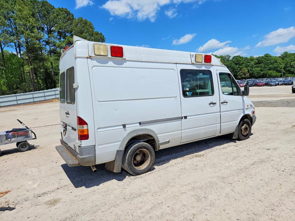 Aukcja sprzedaży 2002 Freightliner Sprinter, vin: WD2YD441125329277, numer aukcji: 53036376