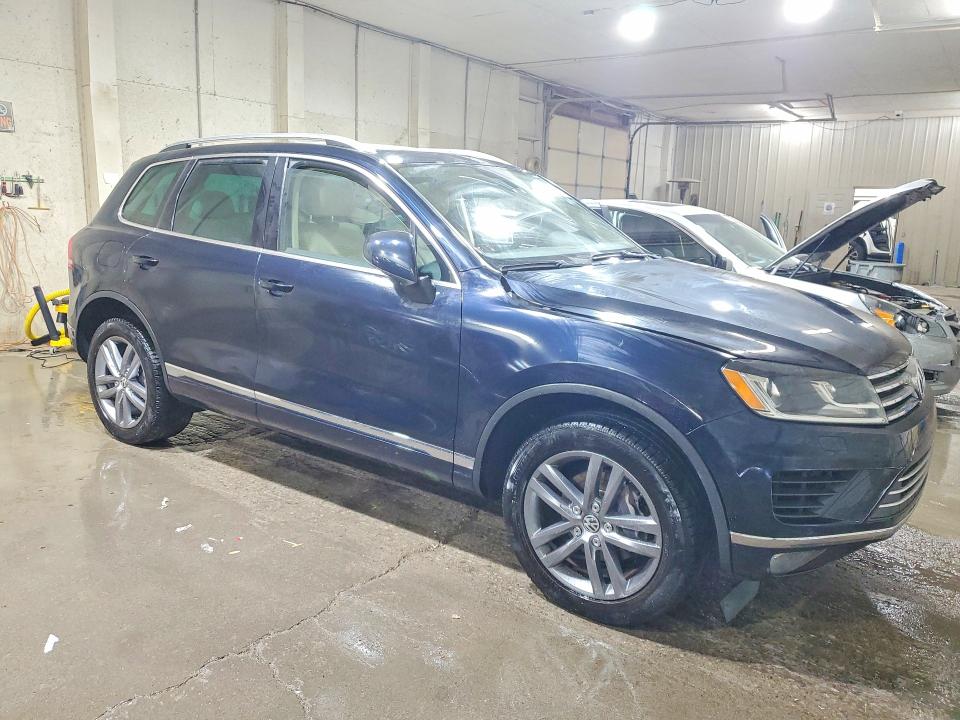 2015 Volkswagen Touareg მანქანა იყიდება აუქციონზე, vin: WVGEF9BP4FD002222, აუქციონის ნომერი: 52534666