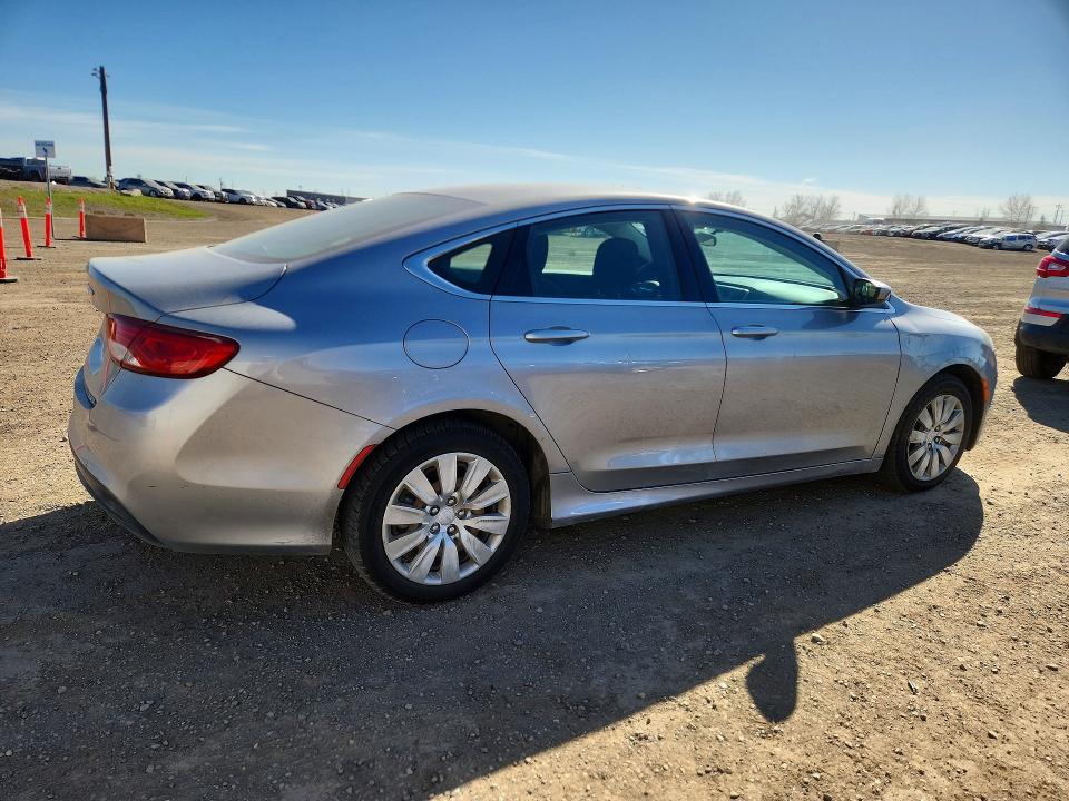 Auction sale of the 2015 Chrysler 200, vin: 1C3CCCFB2FN623845, lot number: 52713696