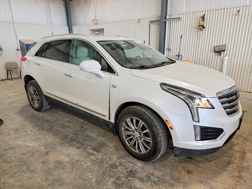 55433226 :رقم المزاد ، 1GYKNBRS7HZ131583 vin ، 2017 Cadillac Xt5 مزاد بيع
