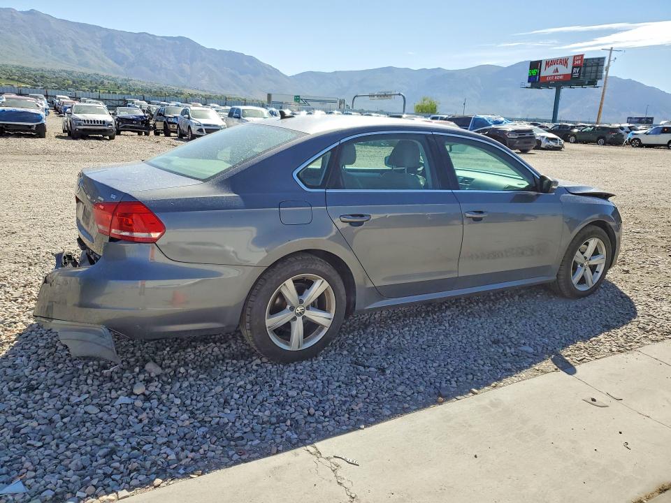53976316 :رقم المزاد ، 1VWBP7A33DC014398 vin ، 2013 Volkswagen Passat مزاد بيع