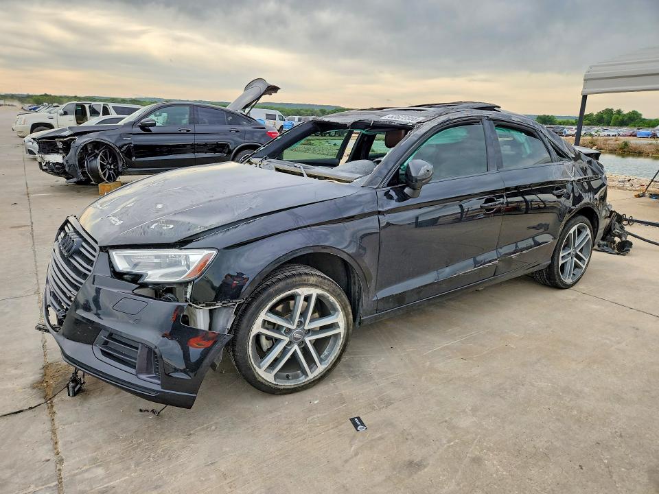 Продаж на аукціоні авто 2020 Audi A3, vin: WAUAUGFF8LA105569, номер лоту: 53622356
