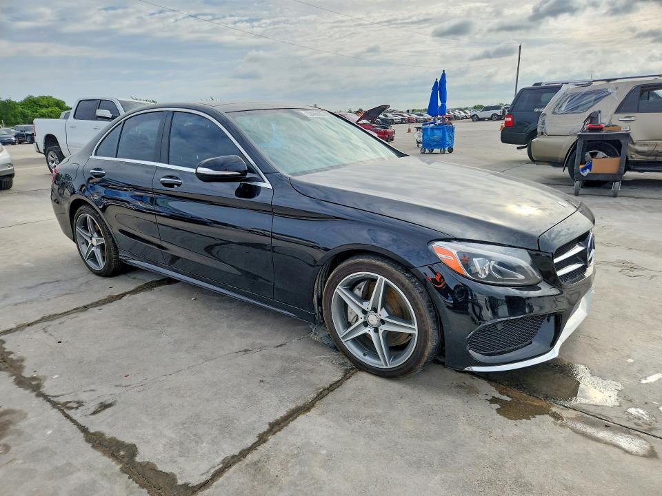 Продаж на аукціоні авто 2015 Mercedes-benz C, vin: 55SWF6GBXFU032319, номер лоту: 52405666