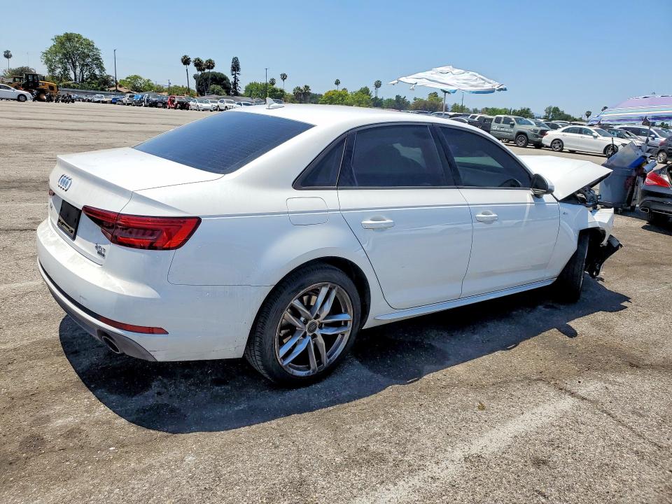 Продаж на аукціоні авто 2017 Audi A4, vin: WAUKMAF47HN044604, номер лоту: 54188366
