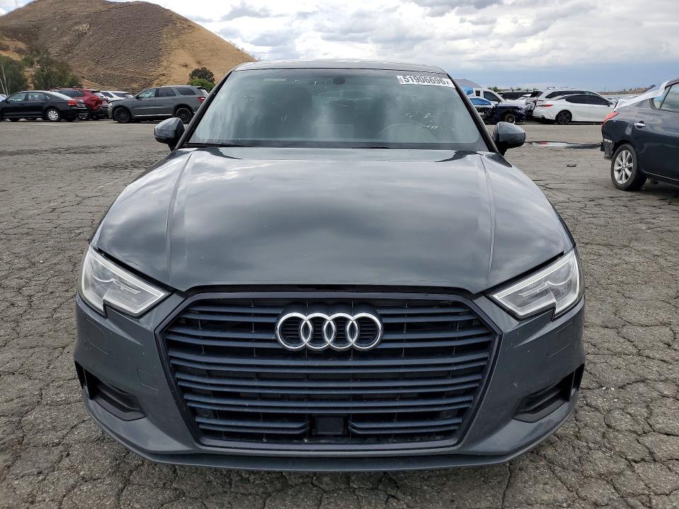 2020 Audi A3 მანქანა იყიდება აუქციონზე, vin: WAUAUGFF0LA070591, აუქციონის ნომერი: 51906696