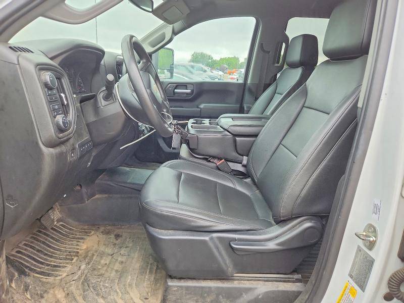 52038936 :رقم المزاد ، 1GC4YLE70MF216838 vin ، 2021 Chevrolet Silverado مزاد بيع