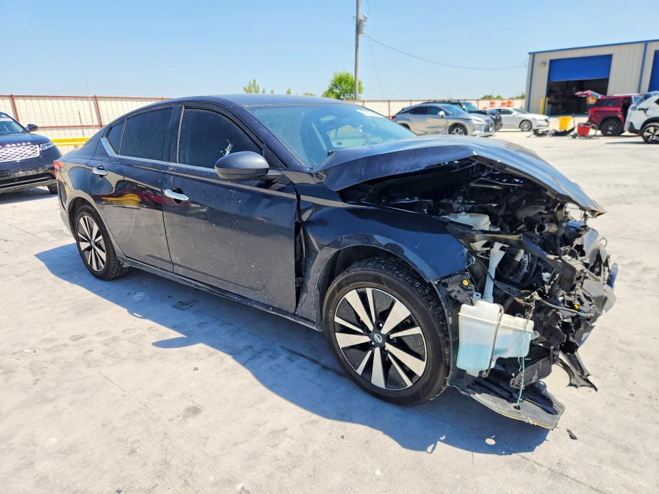 Продажа на аукционе авто 2022 Nissan Altima, vin: 1N4BL4DV5NN393779, номер лота: 53533066