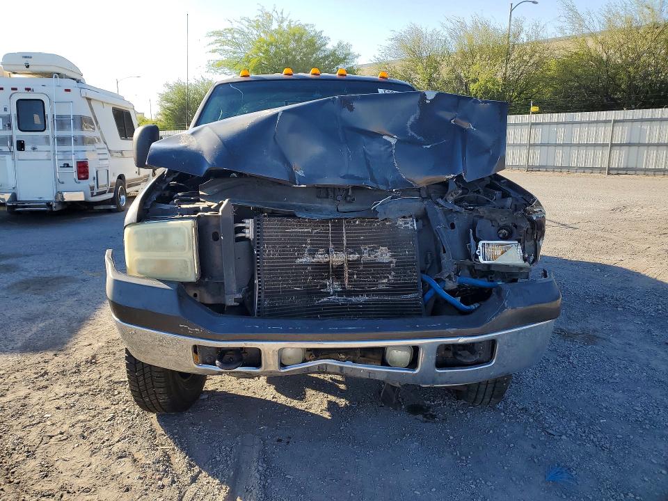 52028756 :رقم المزاد ، 1FTWW33P15ED01292 vin ، 2005 Ford F350 مزاد بيع