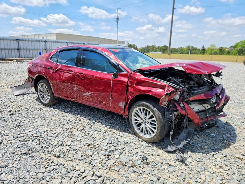 2018 Toyota Camry მანქანა იყიდება აუქციონზე, vin: 4T1B11HK9JU531110, აუქციონის ნომერი: 52299246