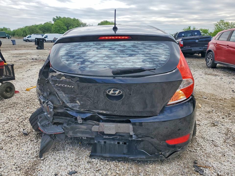 52595156 :رقم المزاد ، KMHCT5AE7DU086994 vin ، 2013 Hyundai Accent مزاد بيع